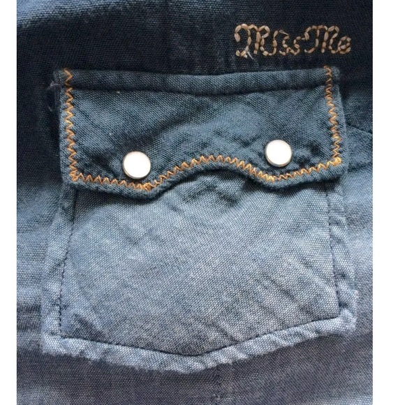 NWT Miss Me Sleeveless Embroidered Blouse Blue Rhinestones Pearlized Snaps - Picture 4 of 8